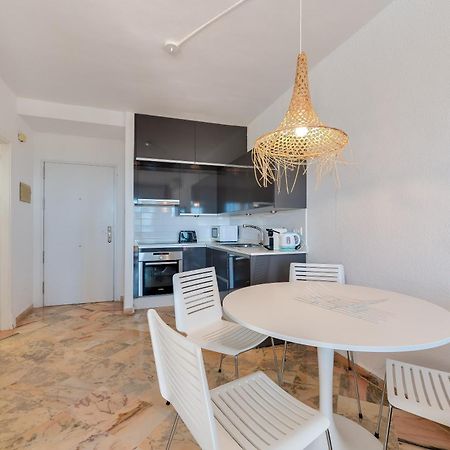 Front Line Beach Studio Apartment Marbella Exterior foto